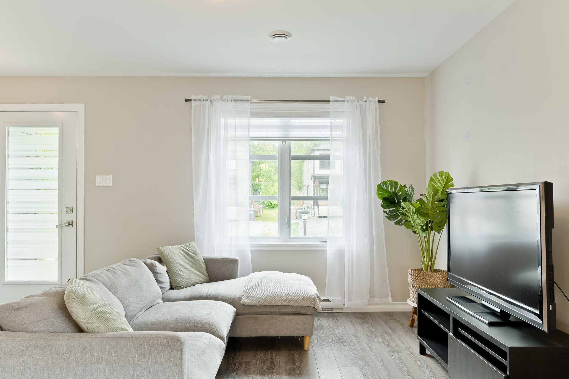 Salon - 95 Rue Raymond-Auger, Sherbrooke (Brompton/Rock Forest/Saint-Élie/Deauville), QC - Indoor
