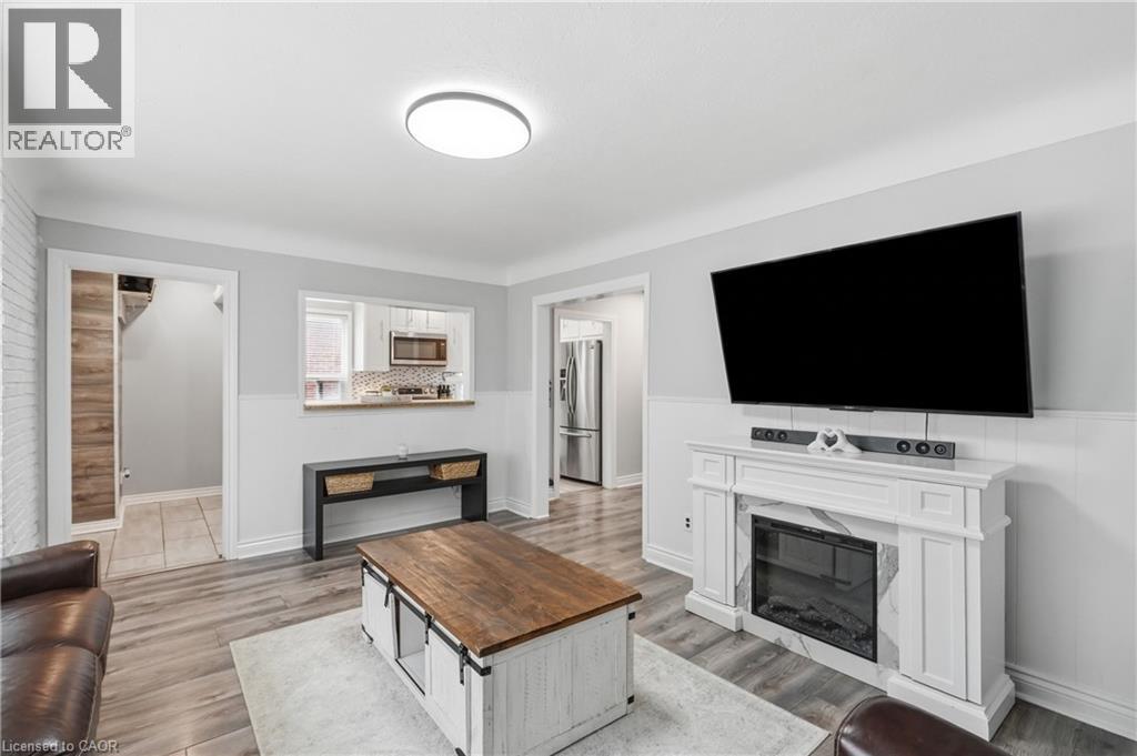 160 East 36Th Street, Hamilton, ON