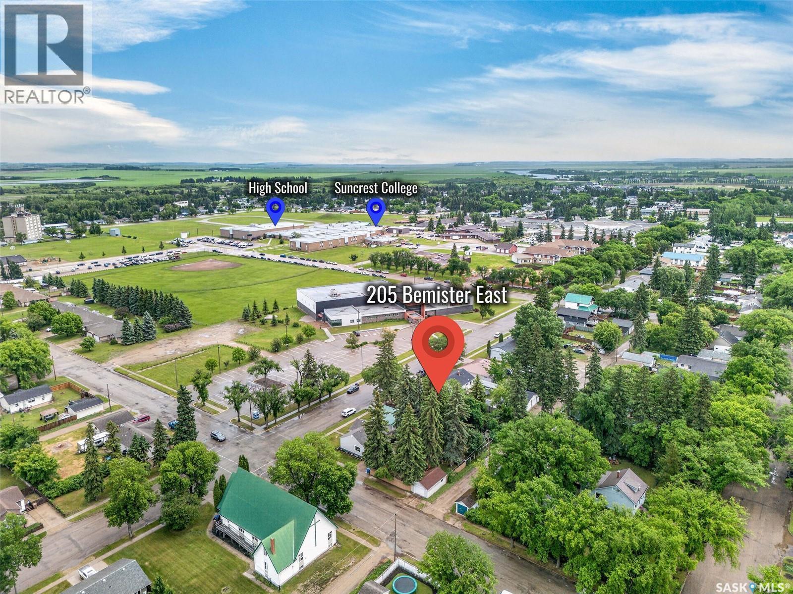 205 Bemister Avenue E, Melfort, SK