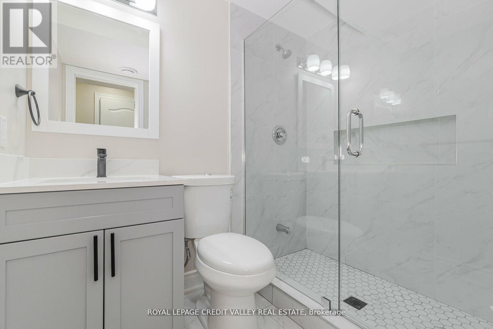 18 Trailhead Crescent, Brampton, ON