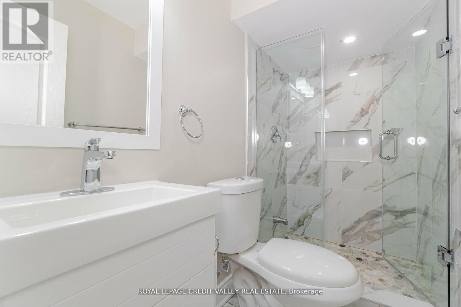 18 Trailhead Crescent, Brampton, ON
