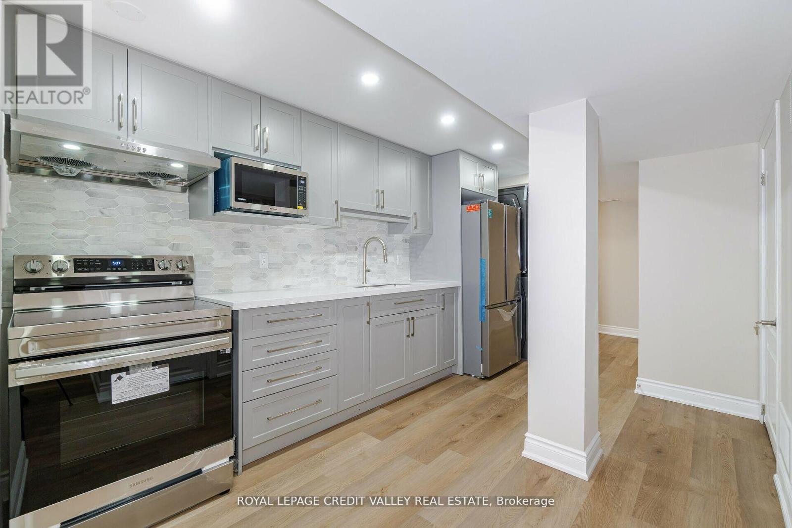 18 Trailhead Crescent, Brampton, ON