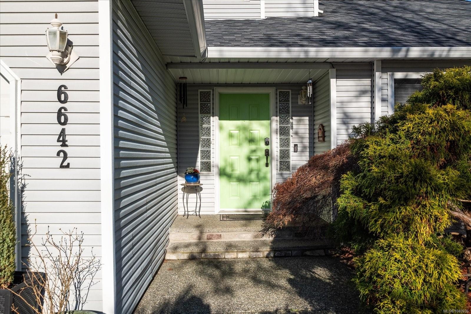6642 Nathan Rd, Nanaimo, BC
