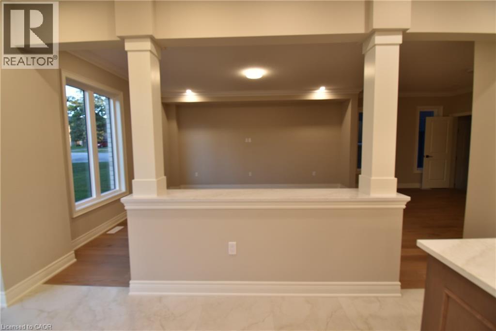8 Dunlop Road, Hamilton, ON - Indoor Photo Showing Other Room