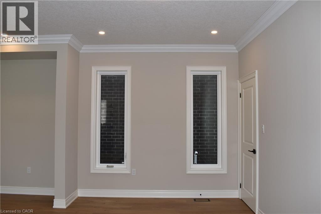 8 Dunlop Road, Hamilton, ON - Indoor Photo Showing Other Room