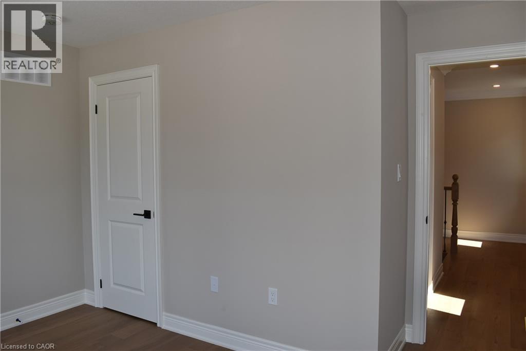 8 Dunlop Road, Hamilton, ON - Indoor Photo Showing Other Room