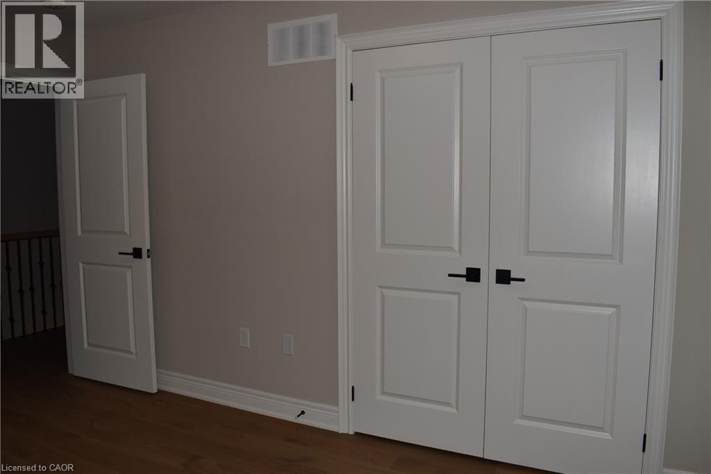 8 Dunlop Road, Hamilton, ON - Indoor Photo Showing Other Room