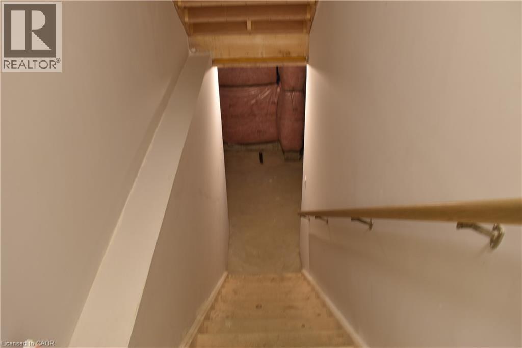 Image quality insufficient for description - 8 Dunlop Road, Hamilton, ON - Indoor