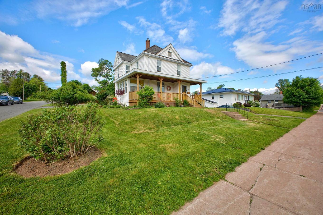 112 Herbert Street, New Glasgow, NS - Outdoor With Deck Patio Veranda