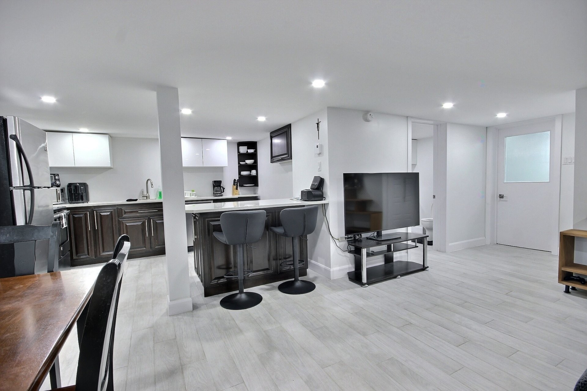 Kitchen - 109 - 111 Rue Des Oblats E., Rouyn-Noranda, QC