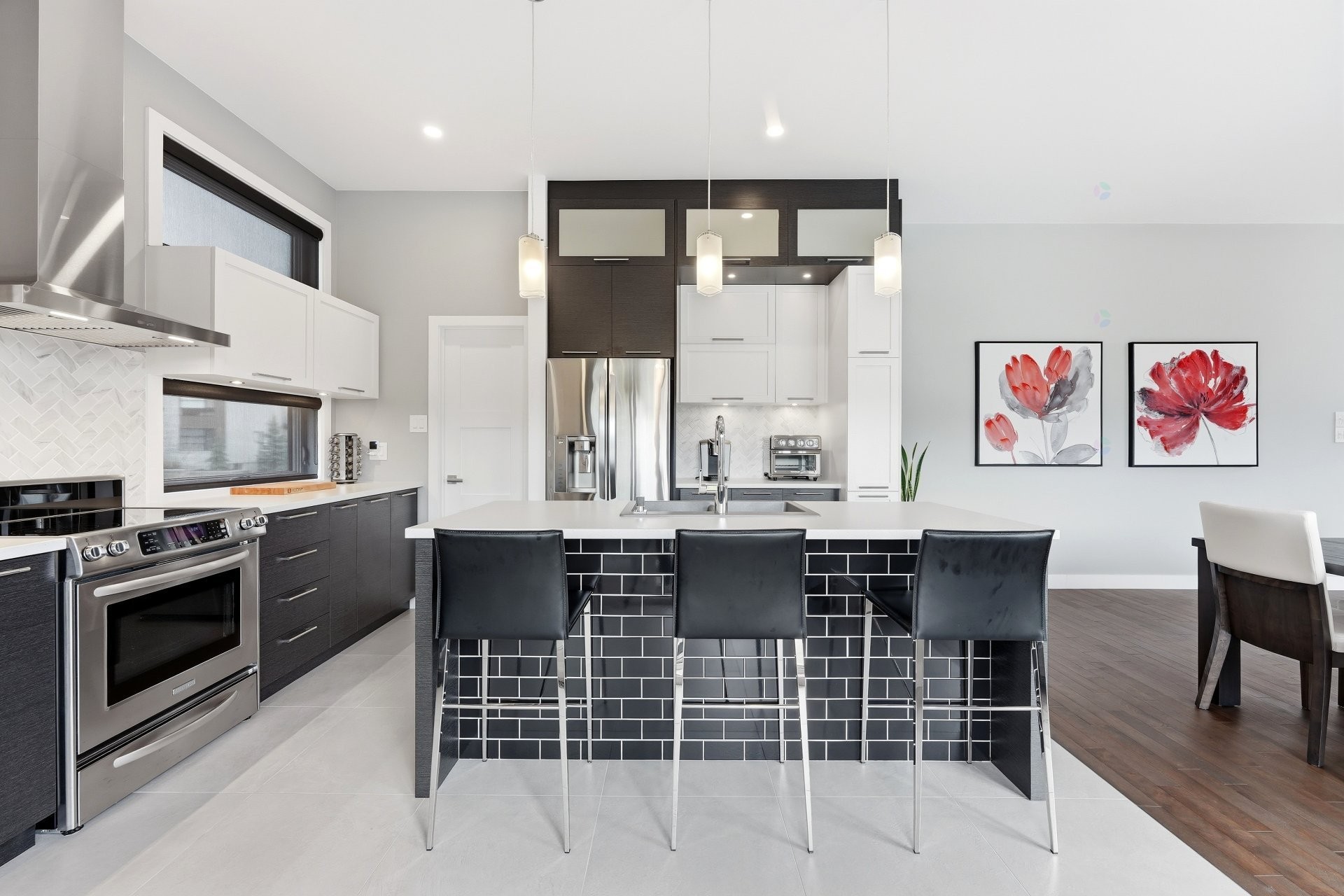 Cuisine - 123 Av. Du Littoral, Saint-Paul, QC - Indoor Photo Showing Kitchen With Upgraded Kitchen