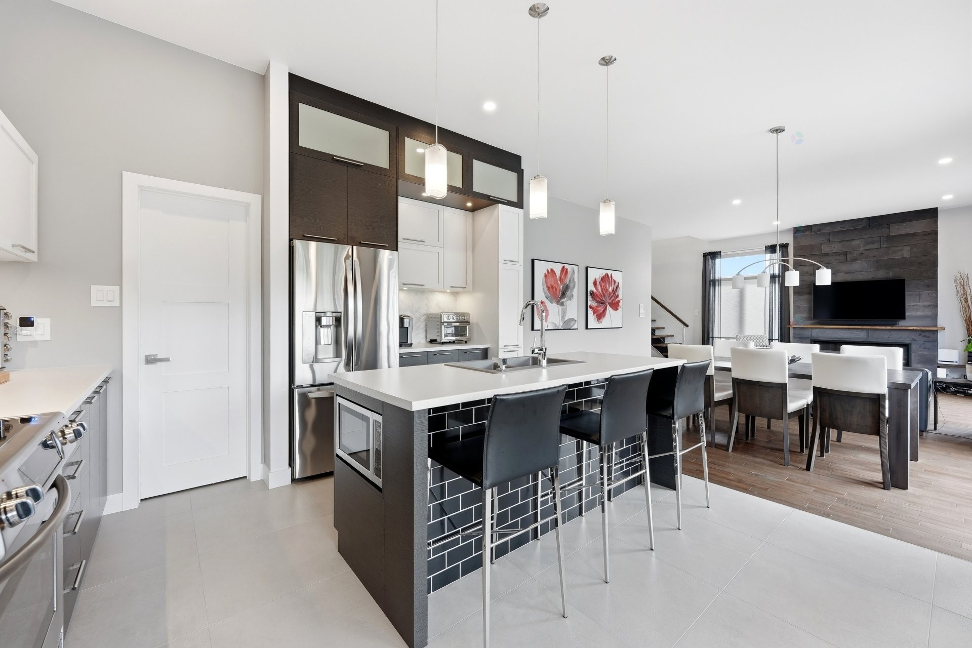 Cuisine - 123 Av. Du Littoral, Saint-Paul, QC - Indoor Photo Showing Kitchen With Upgraded Kitchen