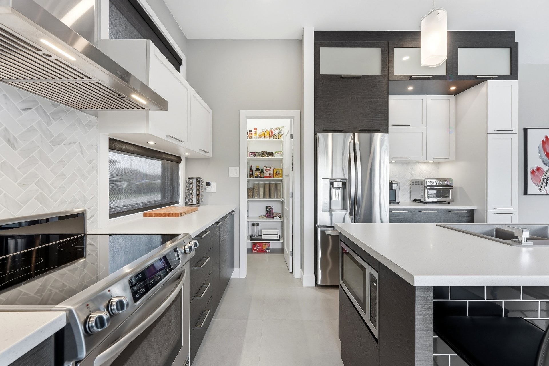Cuisine - 123 Av. Du Littoral, Saint-Paul, QC - Indoor Photo Showing Kitchen With Upgraded Kitchen