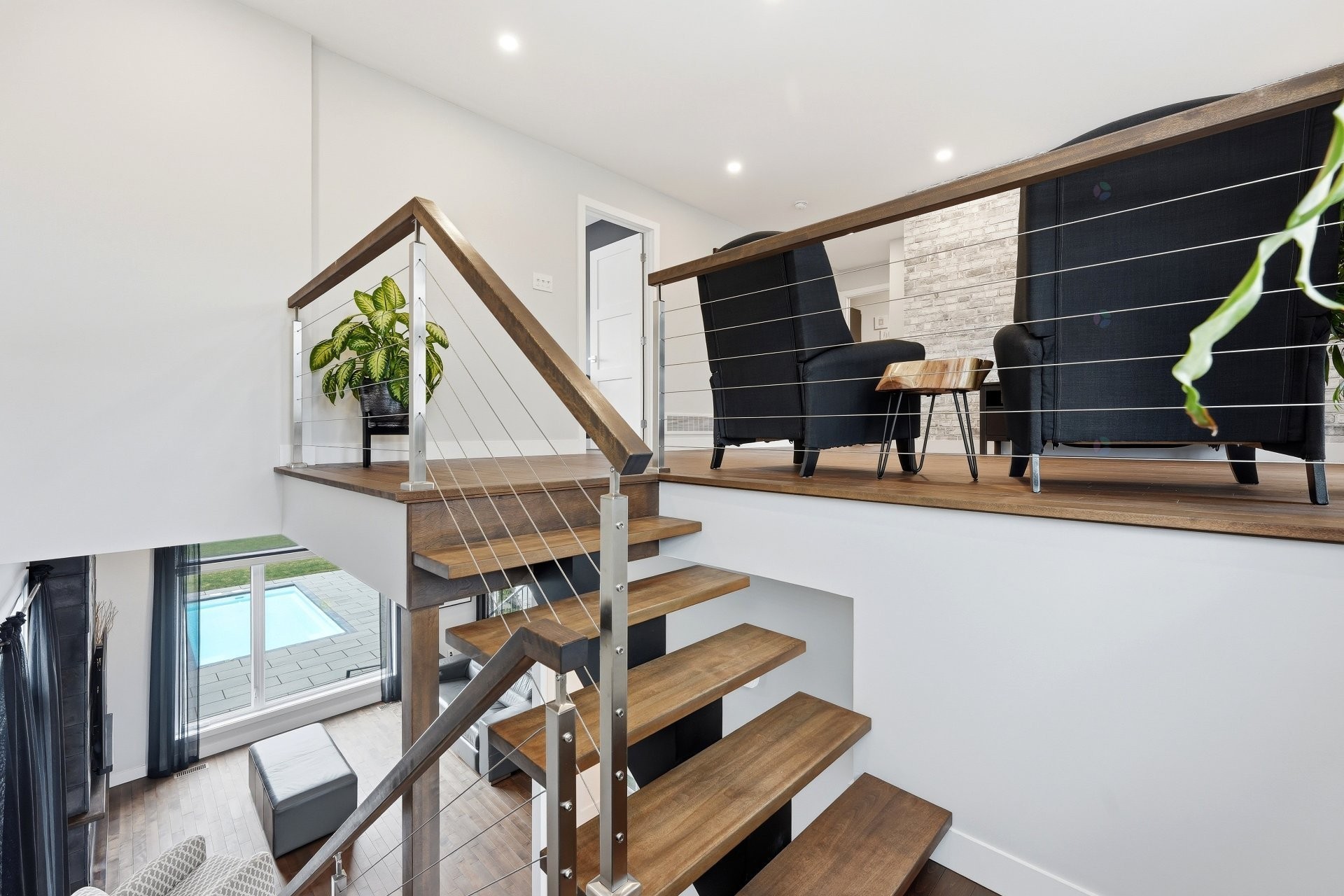 Hall d'entrée/Vestibule - 123 Av. Du Littoral, Saint-Paul, QC - Indoor Photo Showing Other Room
