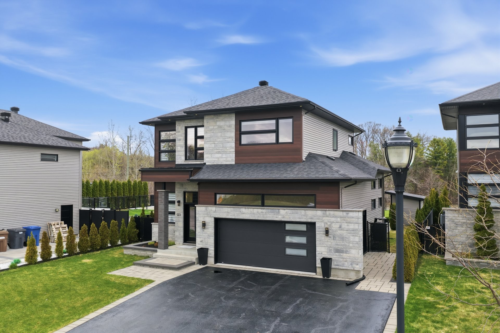 Façade - 123 Av. Du Littoral, Saint-Paul, QC - Outdoor