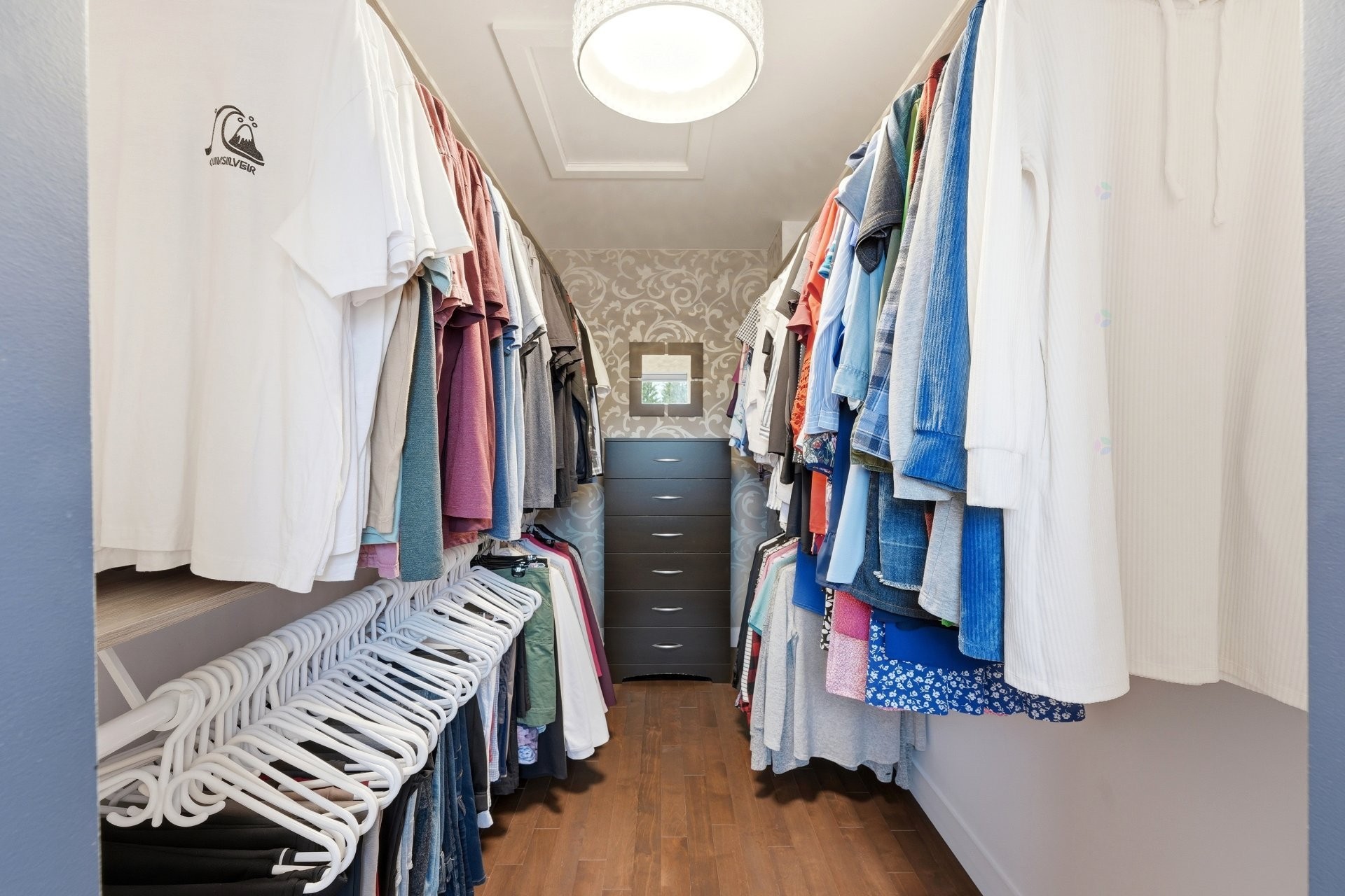 Penderie (Walk-in) - 123 Av. Du Littoral, Saint-Paul, QC - Indoor With Storage