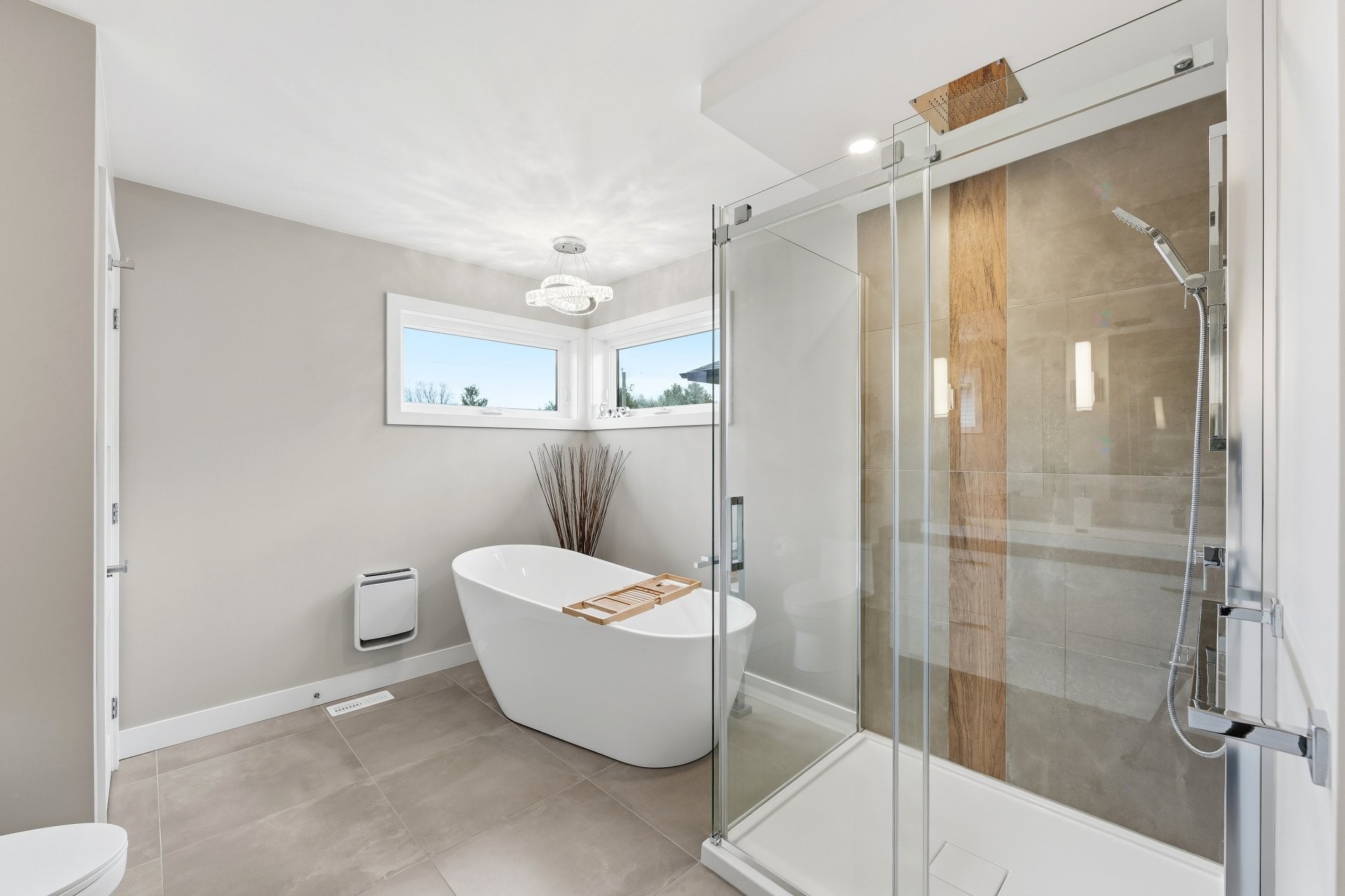 Salle de bains attenante à la CCP - 123 Av. Du Littoral, Saint-Paul, QC - Indoor Photo Showing Bathroom
