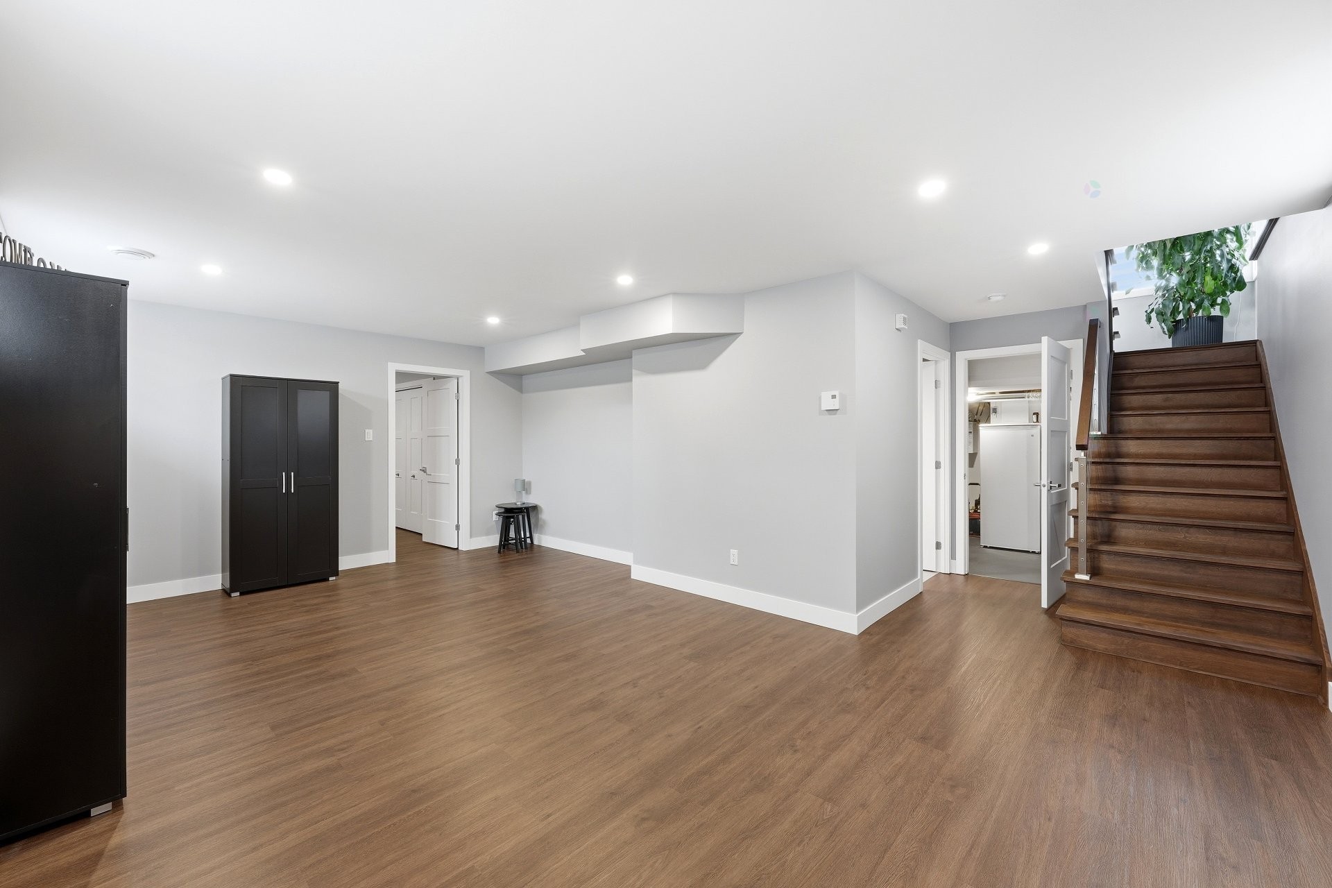 Salle familiale - 123 Av. Du Littoral, Saint-Paul, QC - Indoor Photo Showing Other Room