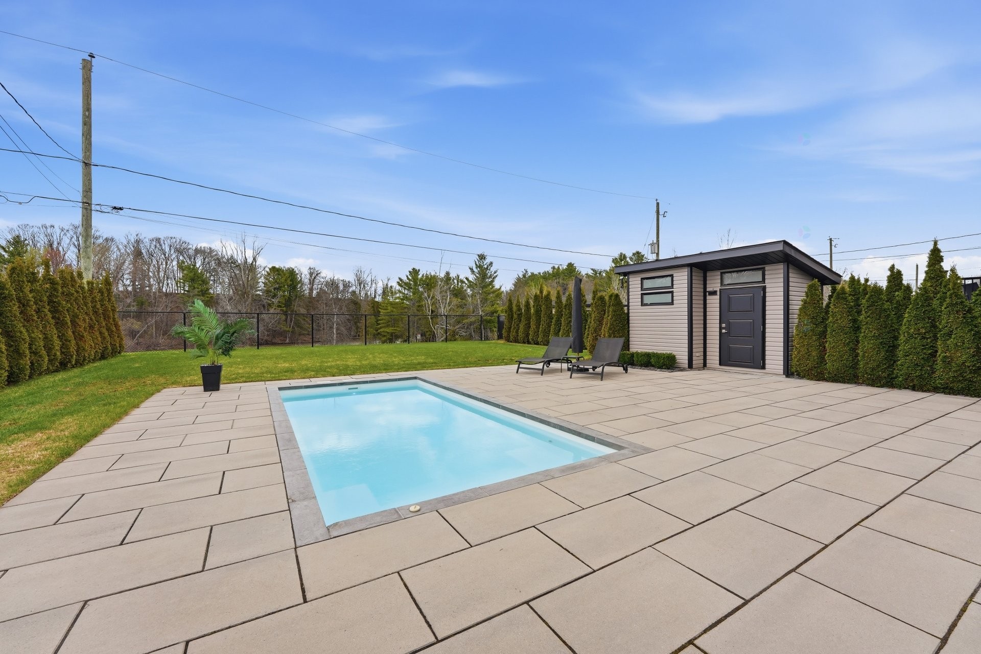 Cour - 123 Av. Du Littoral, Saint-Paul, QC - Outdoor With In Ground Pool