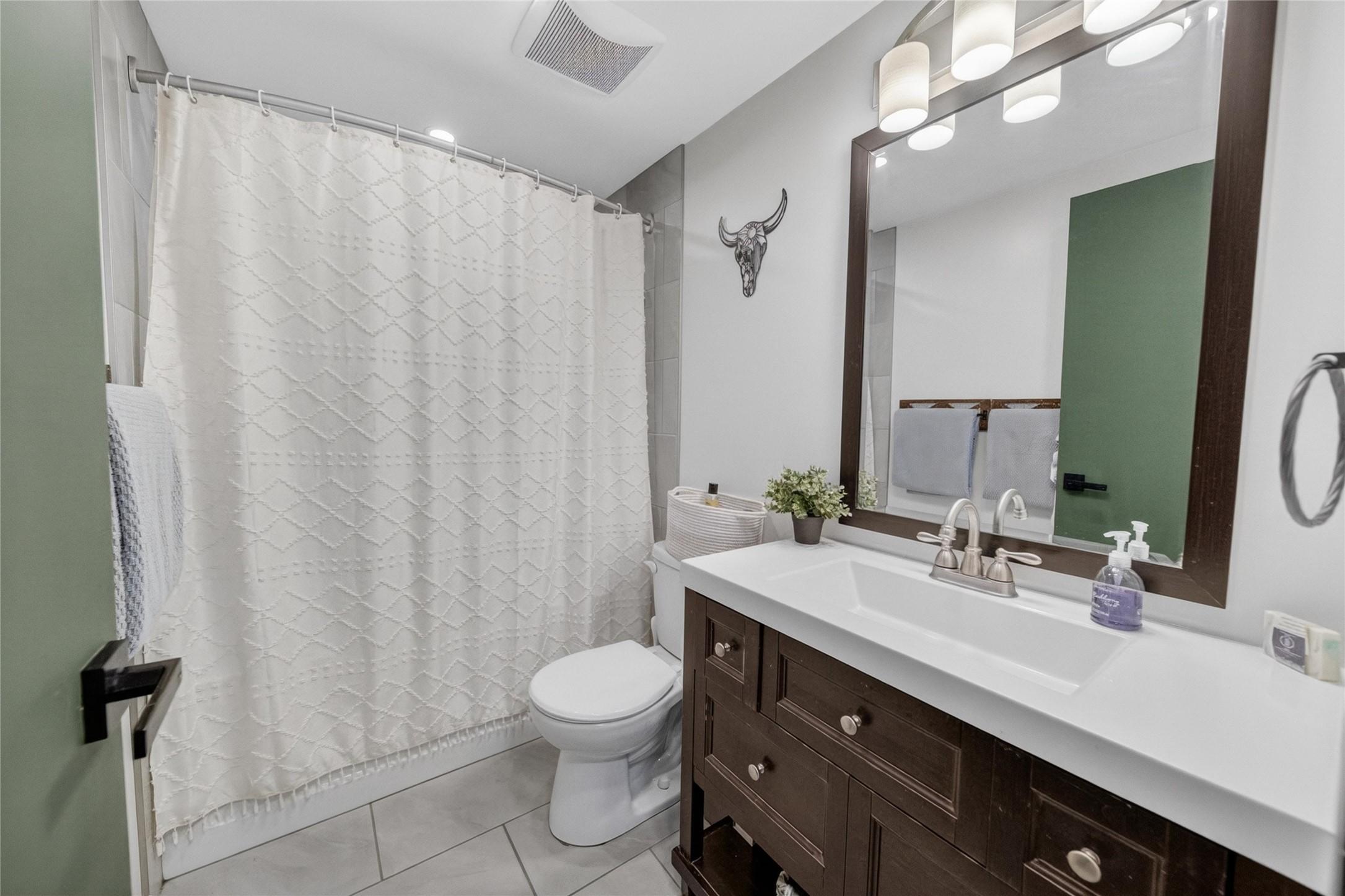7323 Bertrand Road, Jaffray, BC