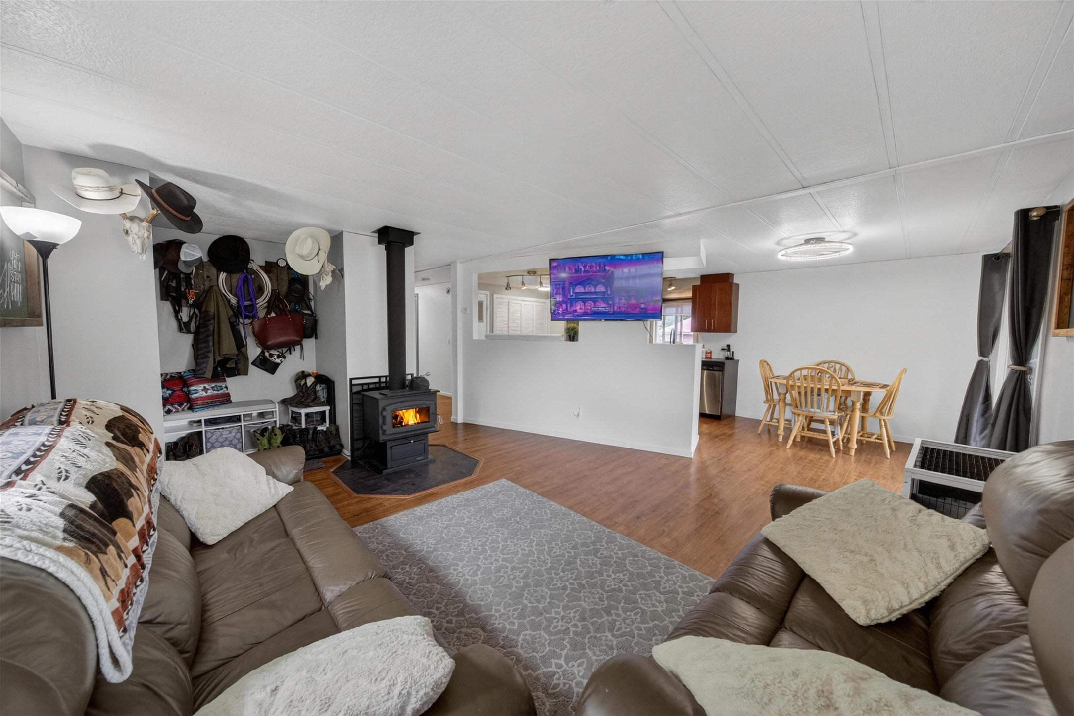 7323 Bertrand Road, Jaffray, BC