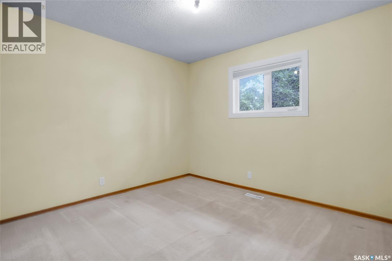 471 Wakabayashi Crescent, Saskatoon, SK