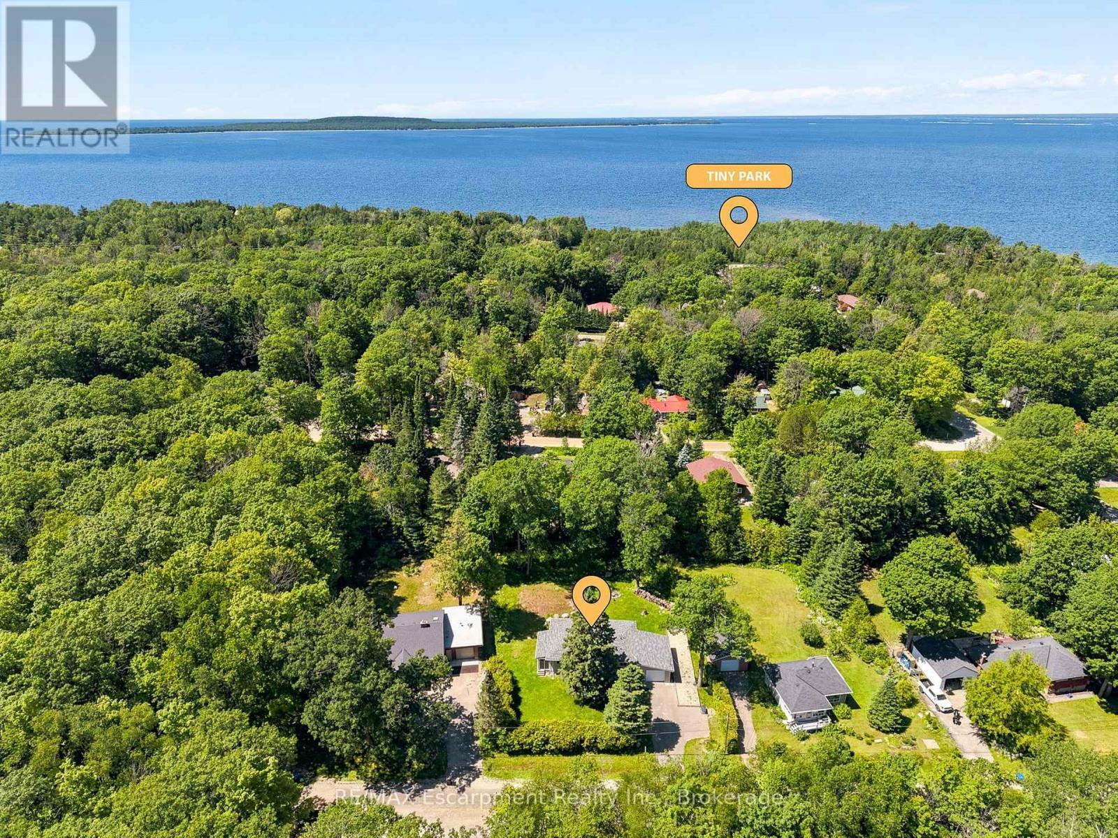 16 Hiawatha Road, Tiny, ON