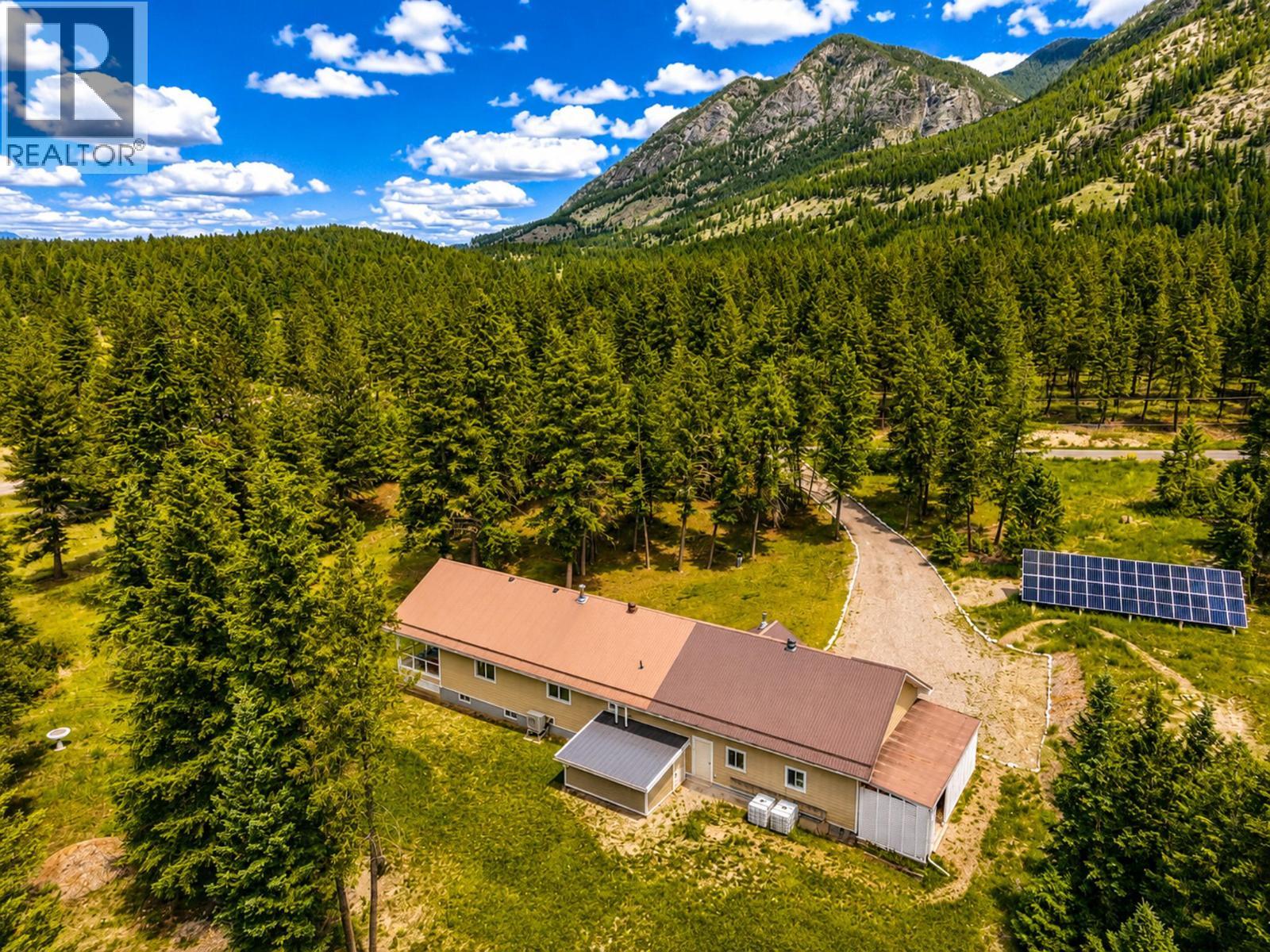 5226 Juniper Heights Road, Invermere, BC