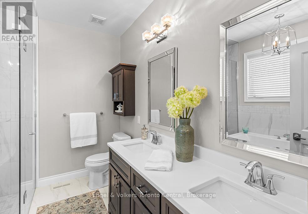 42 Silver Crescent, Collingwood, ON - Indoor Photo Showing Bathroom