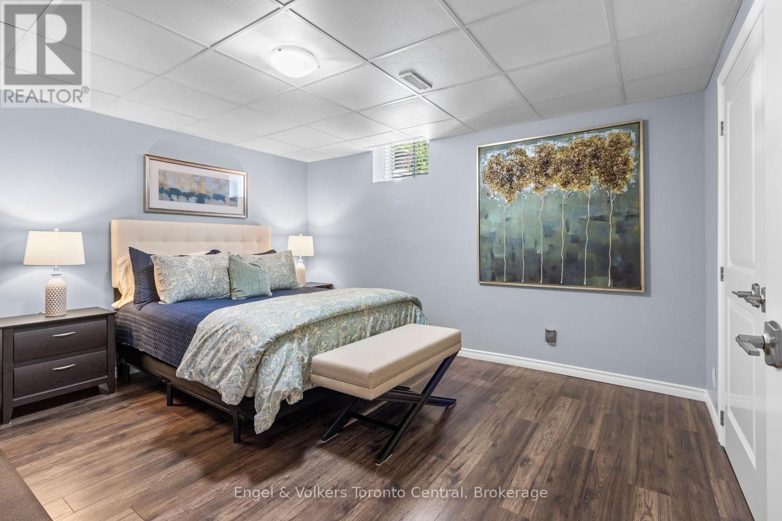 42 Silver Crescent, Collingwood, ON - Indoor Photo Showing Bedroom