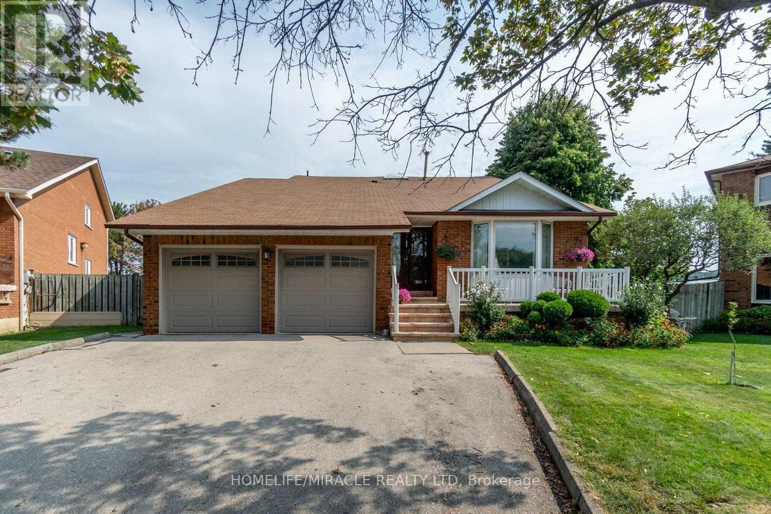 850 Chippenham Drive, Mississauga, ON
