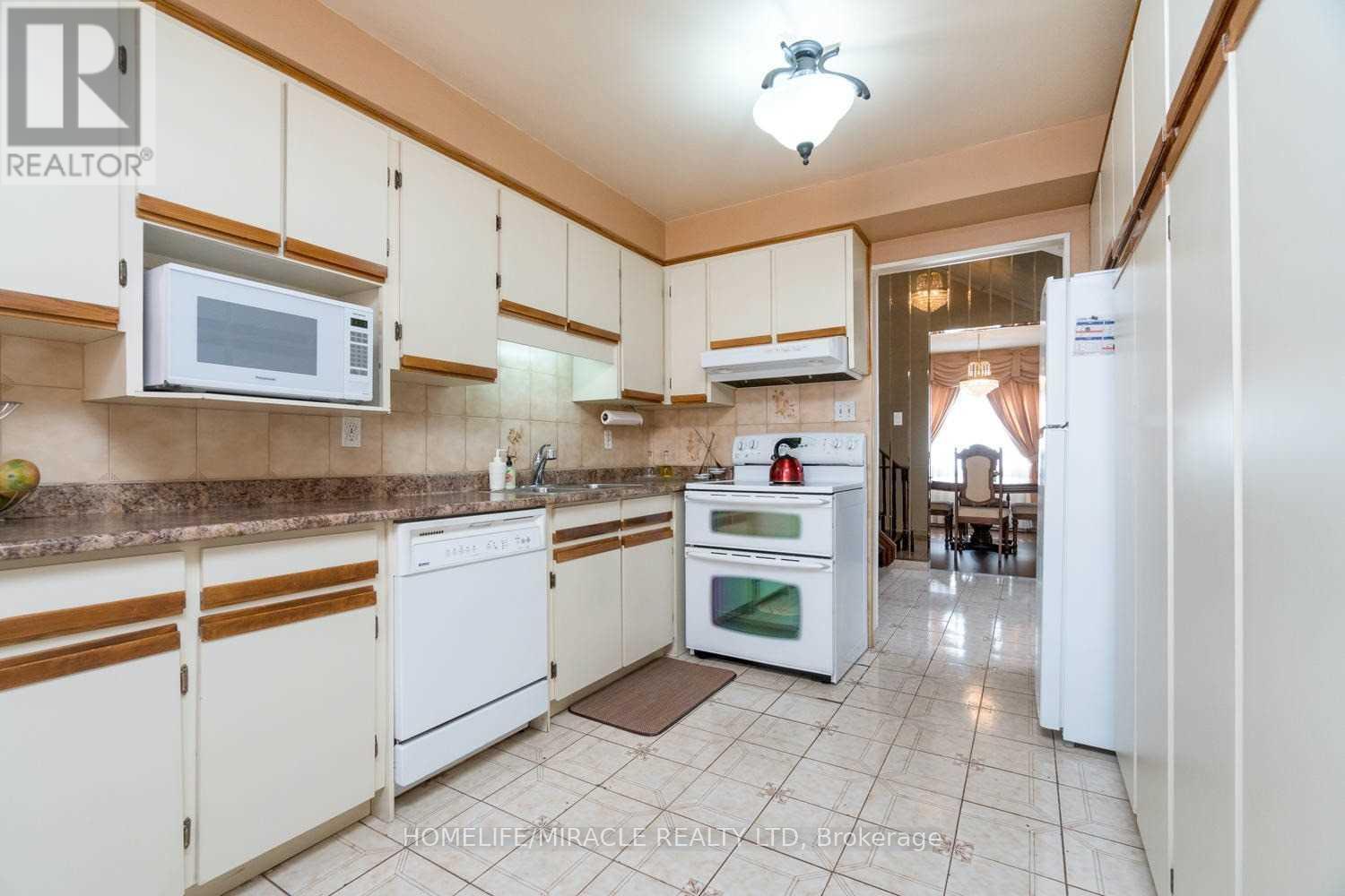 850 Chippenham Drive, Mississauga, ON