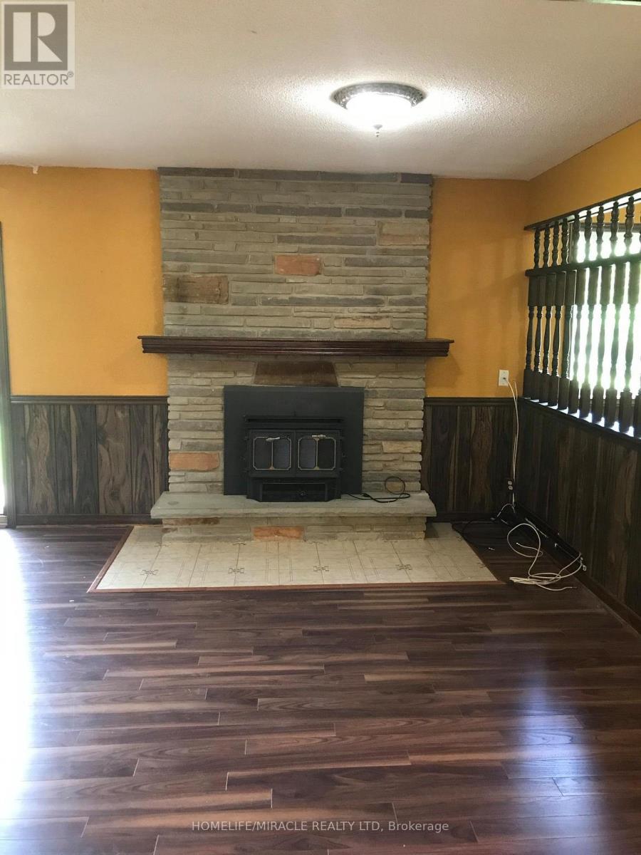 850 Chippenham Drive, Mississauga, ON