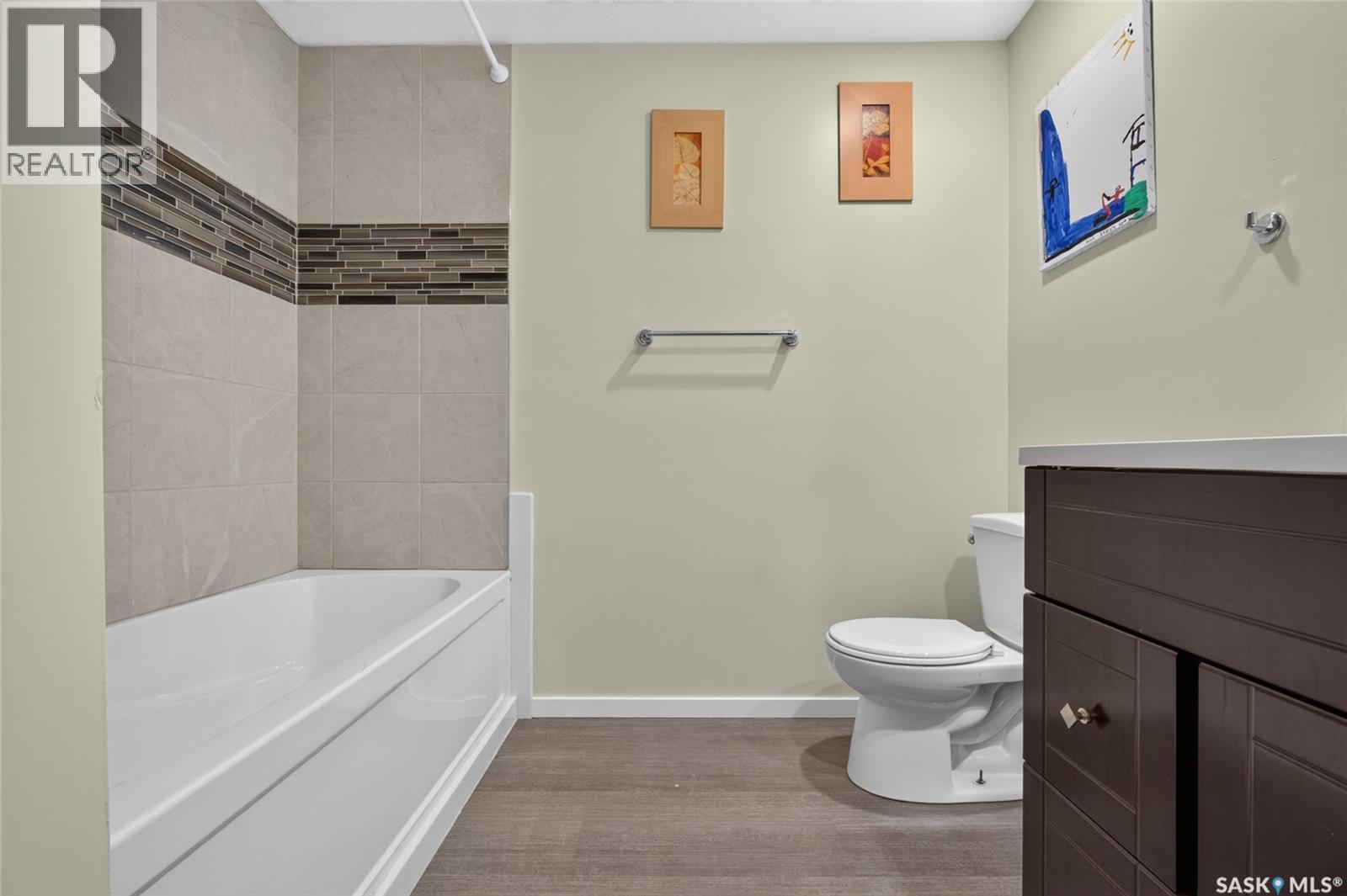 2801 Ridgway Avenue, Regina, SK