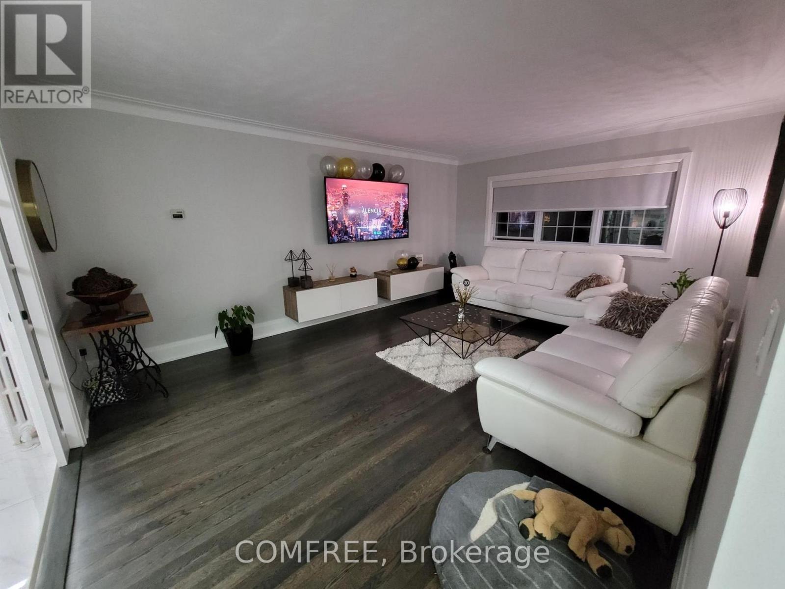 32 St Francis Street, Ottawa, ON
