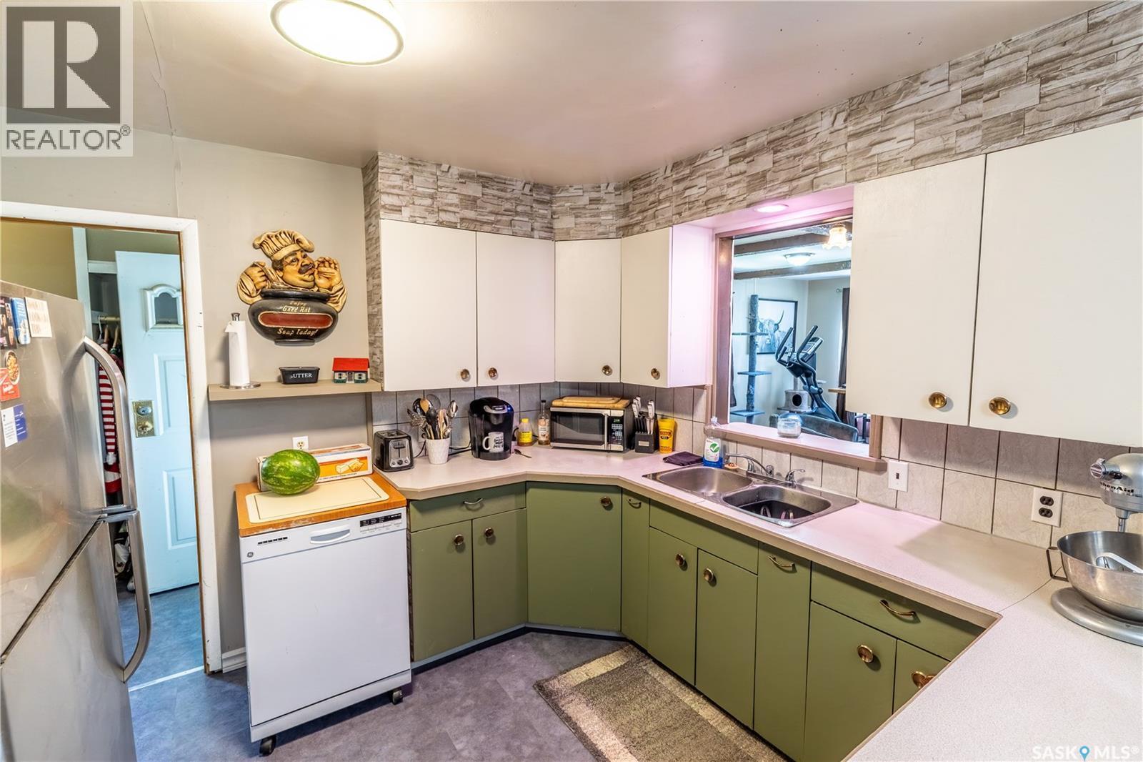 120 Crocus Avenue, Briercrest, SK