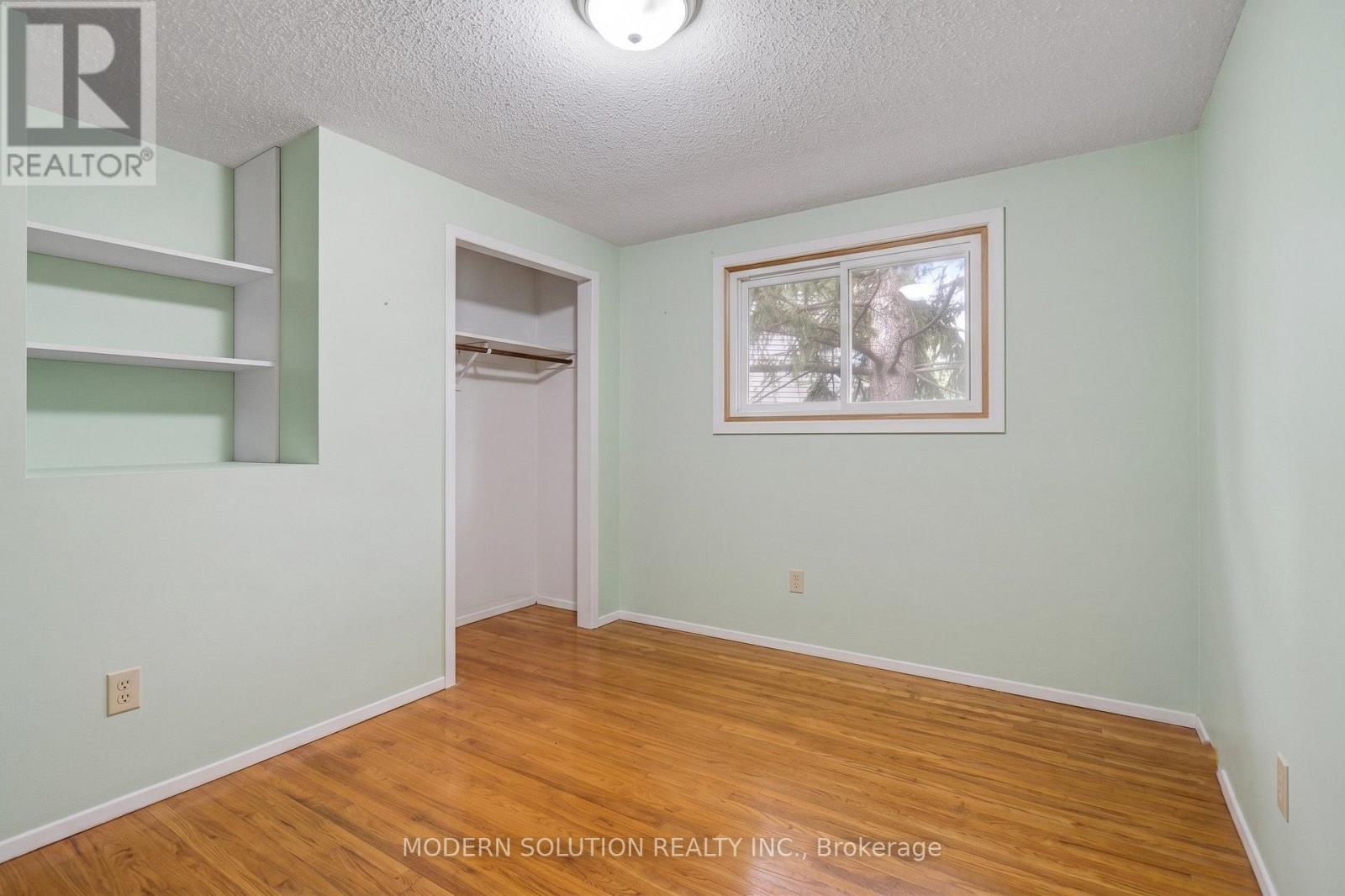 108 Fassett Court, Hamilton, ON - Indoor Photo Showing Other Room