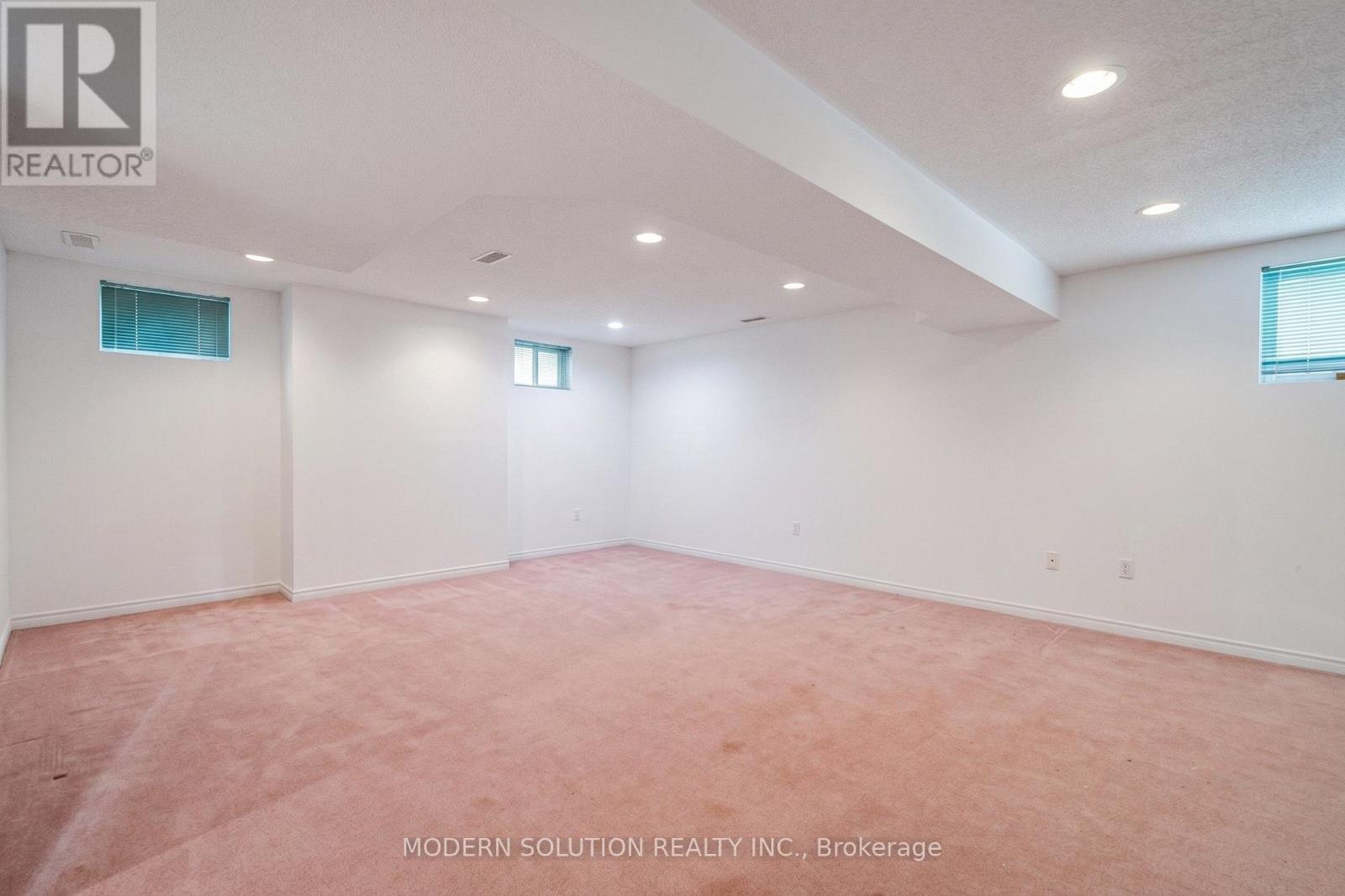 108 Fassett Court, Hamilton, ON - Indoor