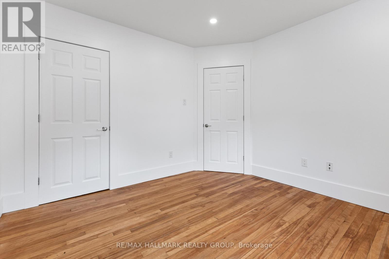 455 Metcalfe Street, Ottawa, ON