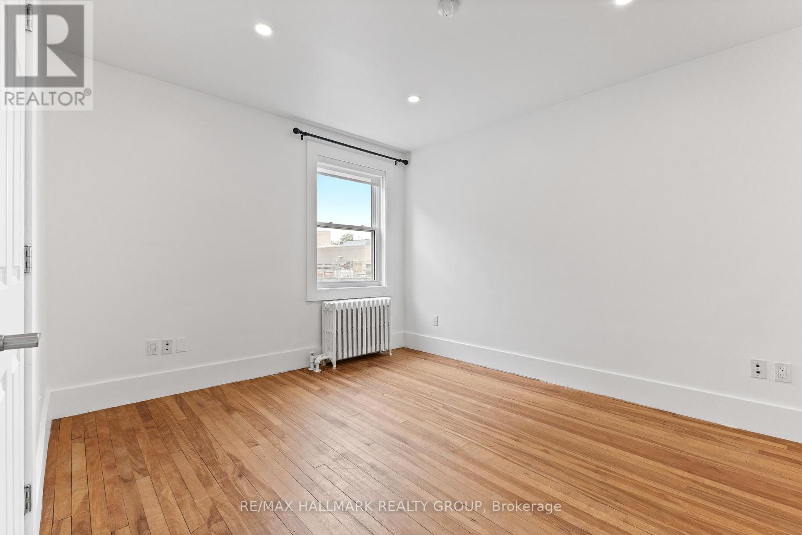 455 Metcalfe Street, Ottawa, ON