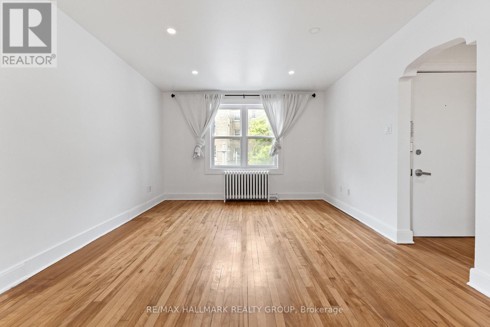 455 Metcalfe Street, Ottawa, ON