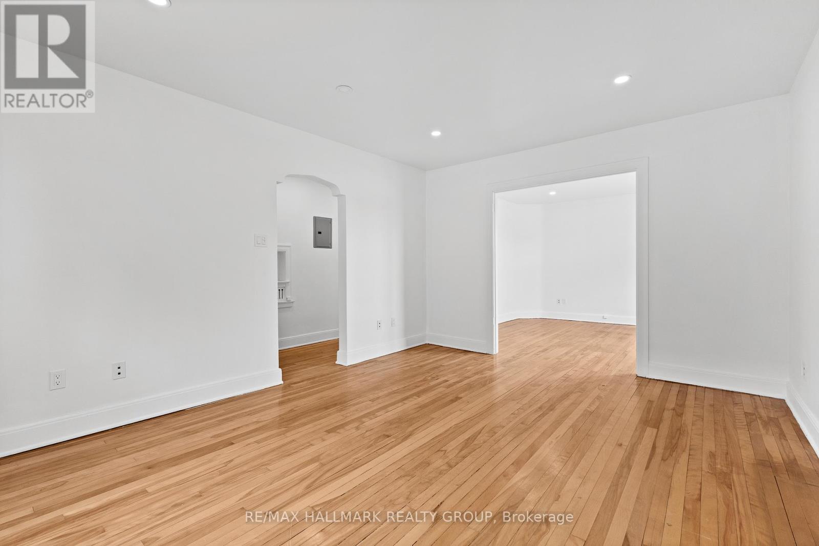 455 Metcalfe Street, Ottawa, ON