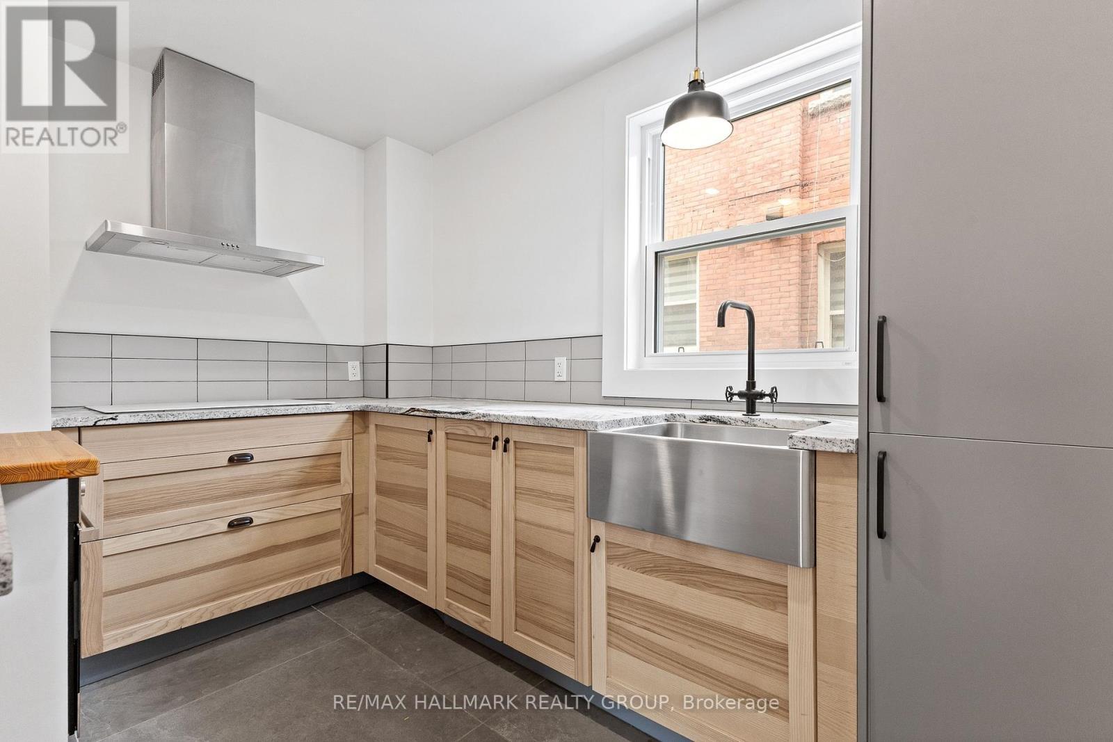 455 Metcalfe Street, Ottawa, ON