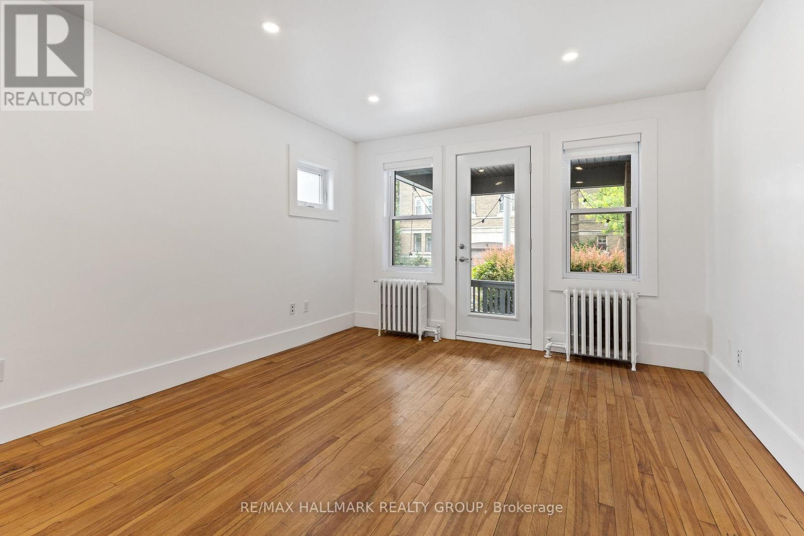 455 Metcalfe Street, Ottawa, ON