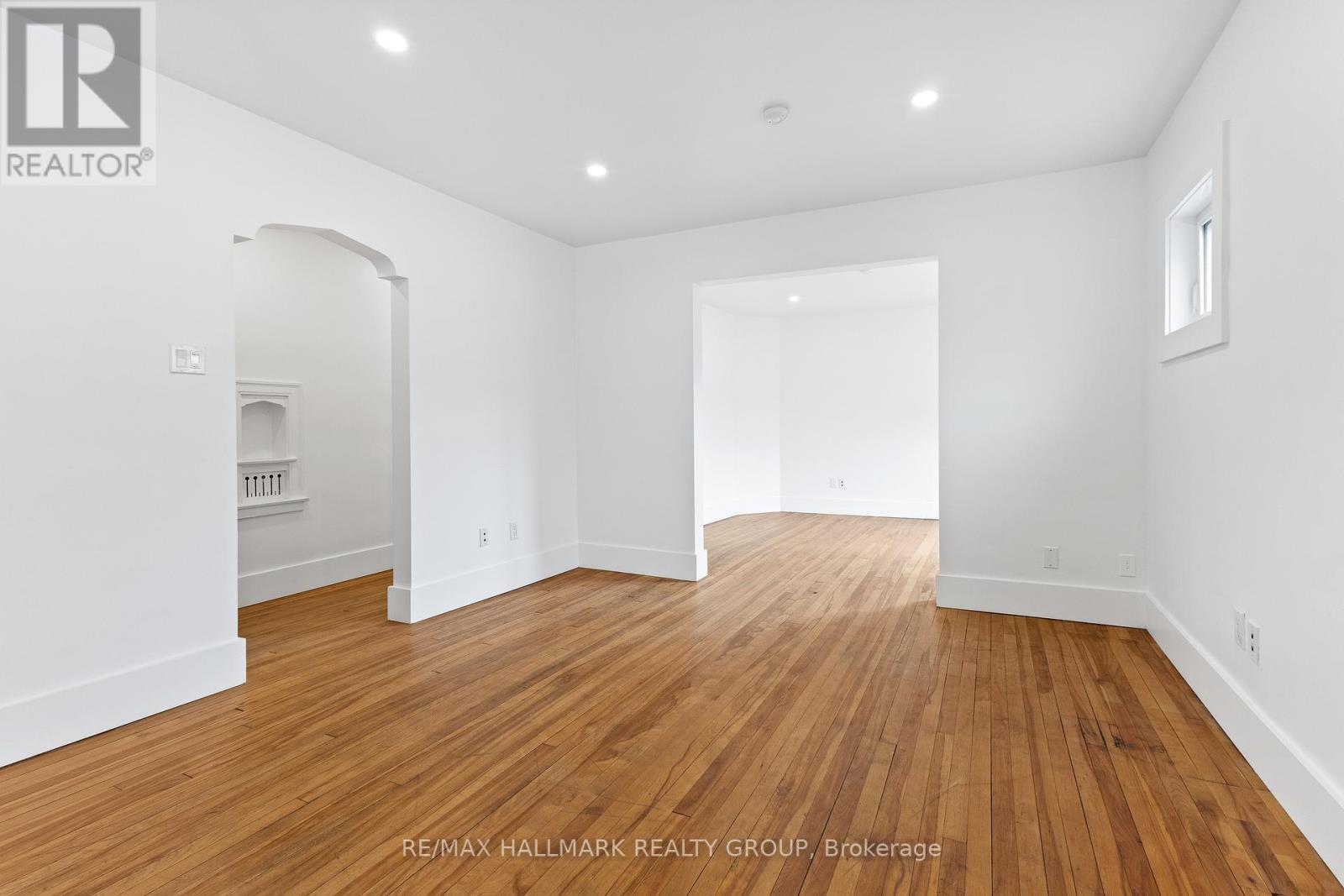 455 Metcalfe Street, Ottawa, ON