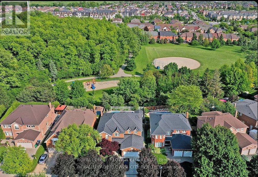 1340 Whitewater Lane, Mississauga, ON