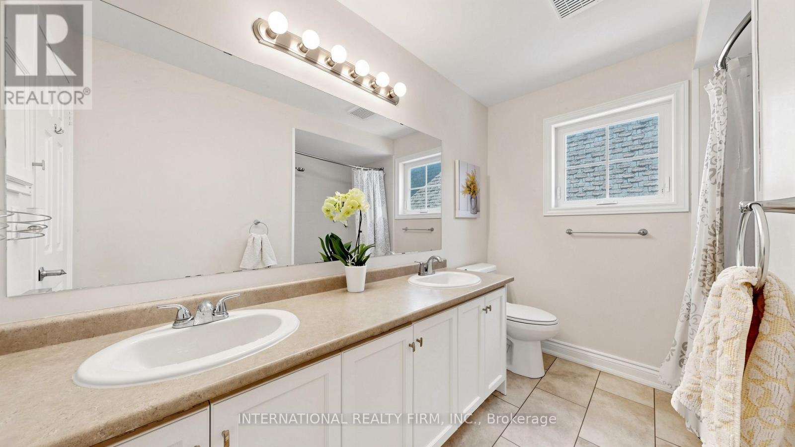3180 Pebblewood Road, Mississauga, ON