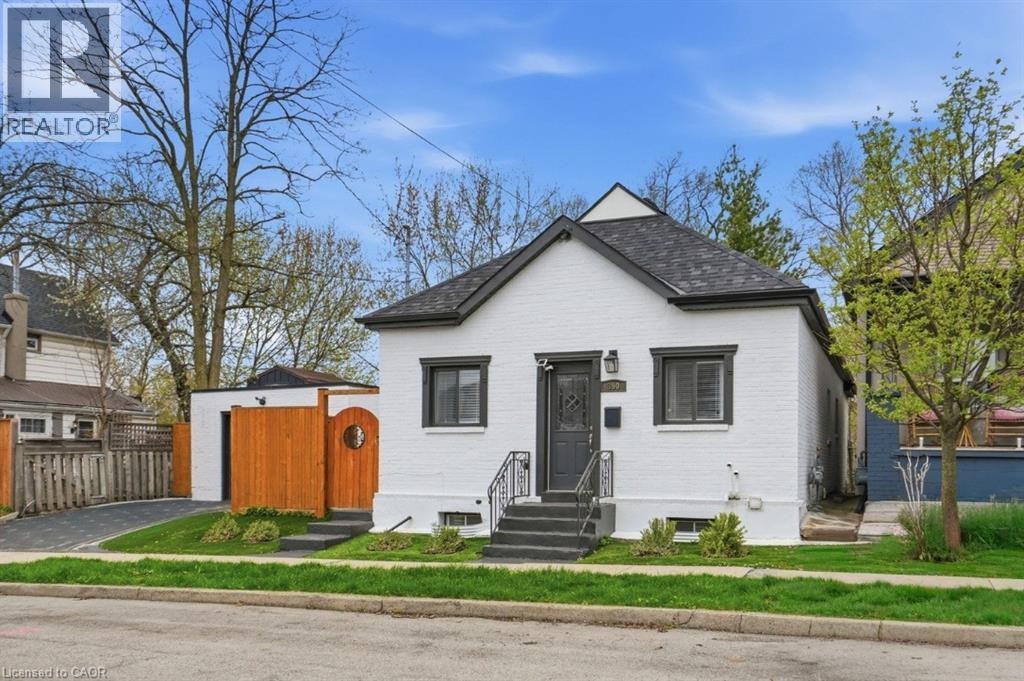 390 Hunter Street W, Hamilton, ON - Outdoor With Facade