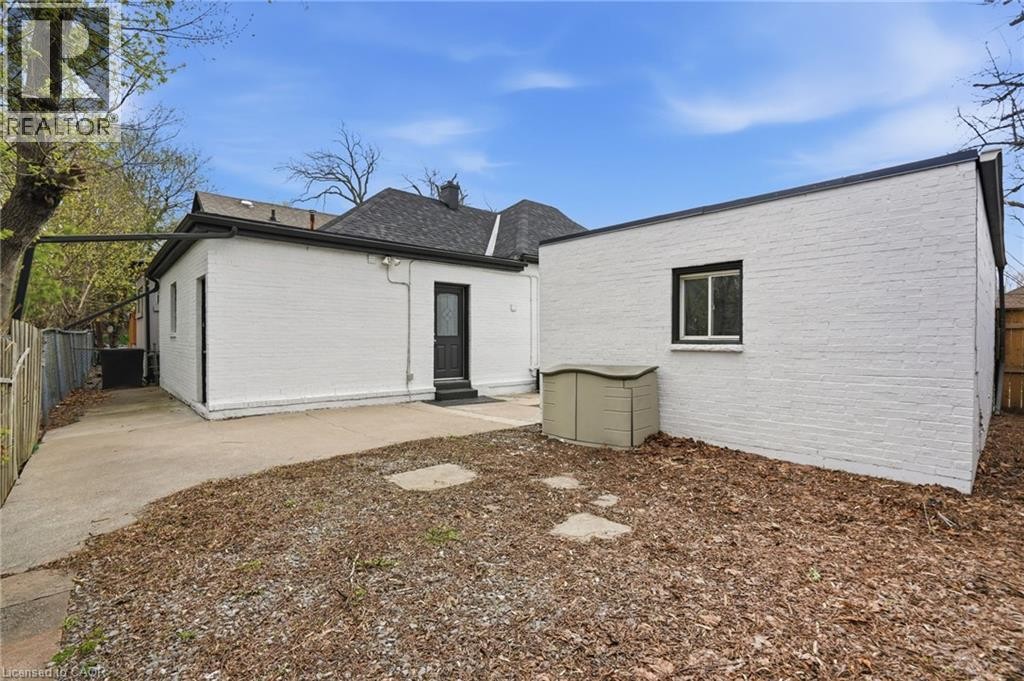 390 Hunter Street W, Hamilton, ON - Outdoor With Exterior