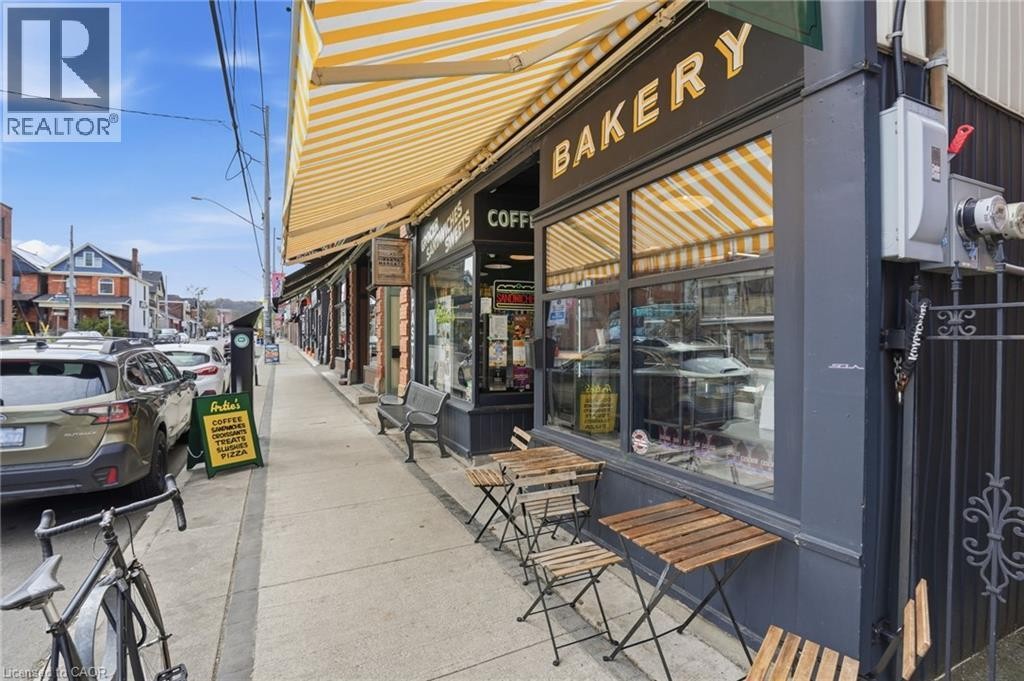 390 Hunter Street W, Hamilton, ON - Outdoor